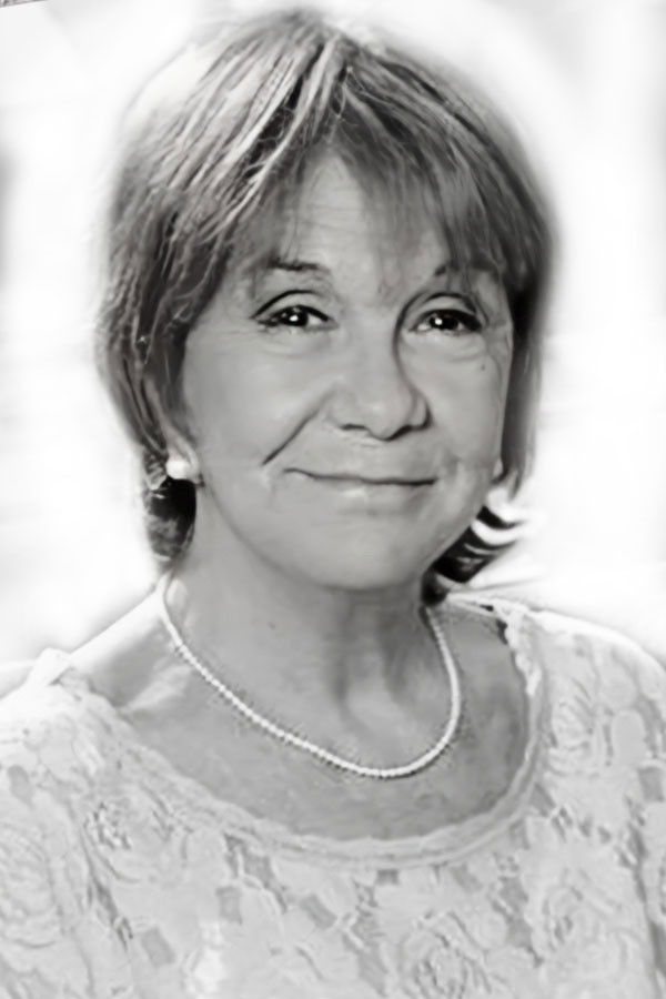 Virginia Lago backdrop