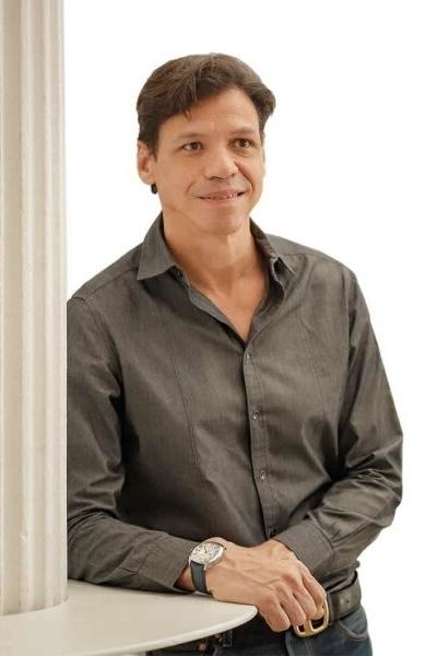 Frank Spano backdrop