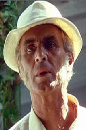 Ángel Menéndez backdrop