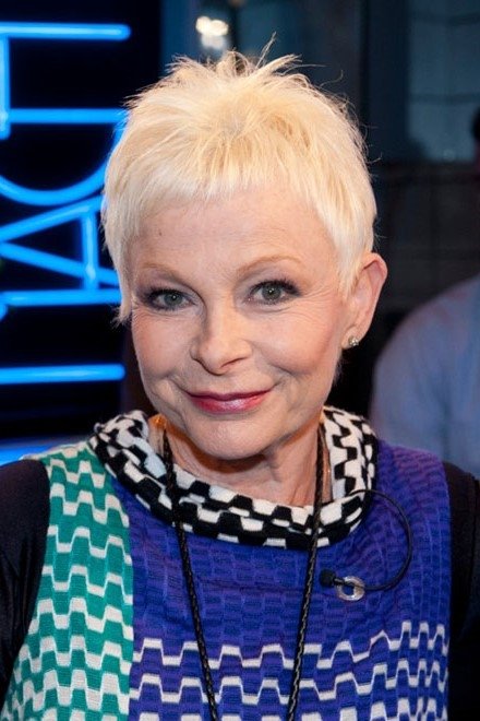 Birgit Zamulo backdrop