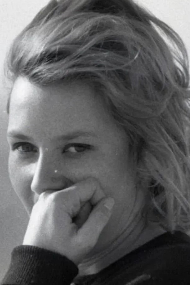 Hélène Chatelain backdrop