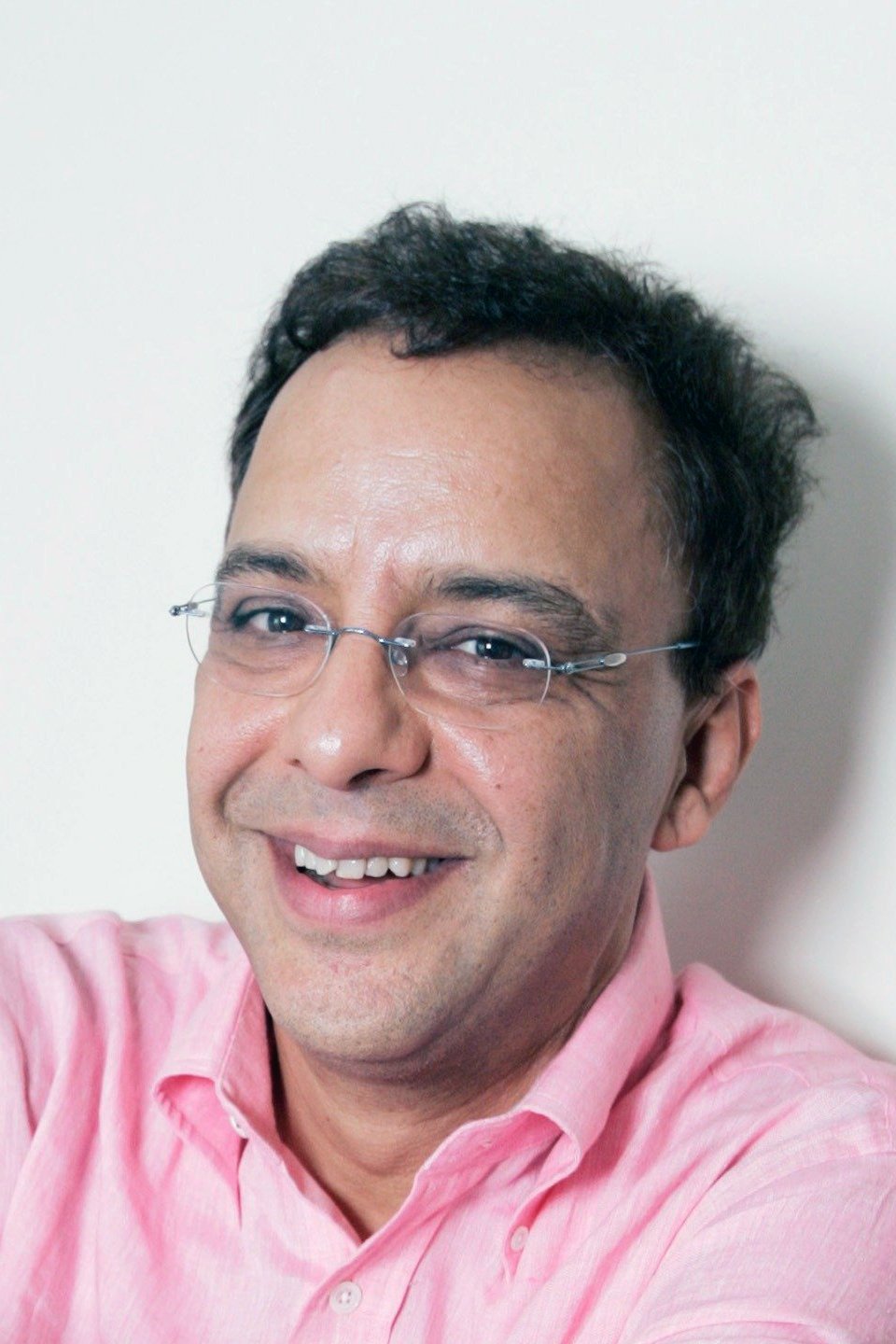 Vidhu Vinod Chopra backdrop