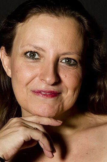 Nuria Gallardo backdrop