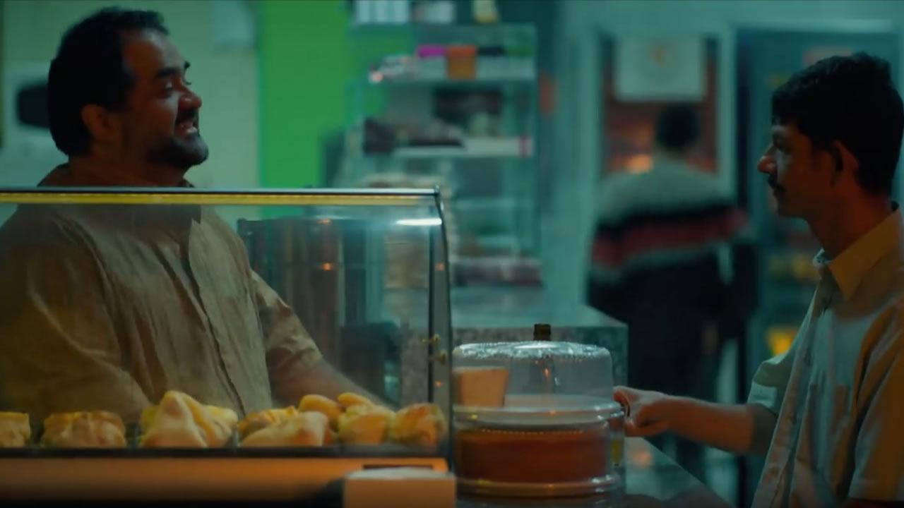 Ai, Ajo, Ata backdrop