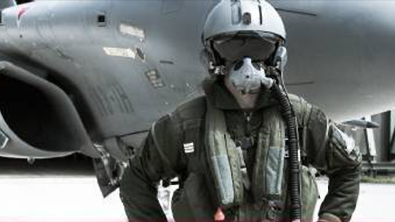 Kavalierët e Rinj të Qiellit backdrop