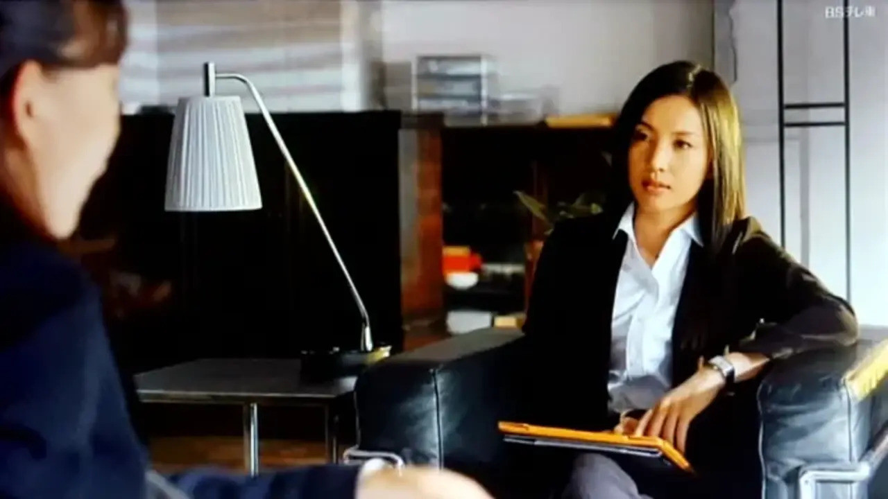 Tragjedia e policisë prefekturale “W” backdrop