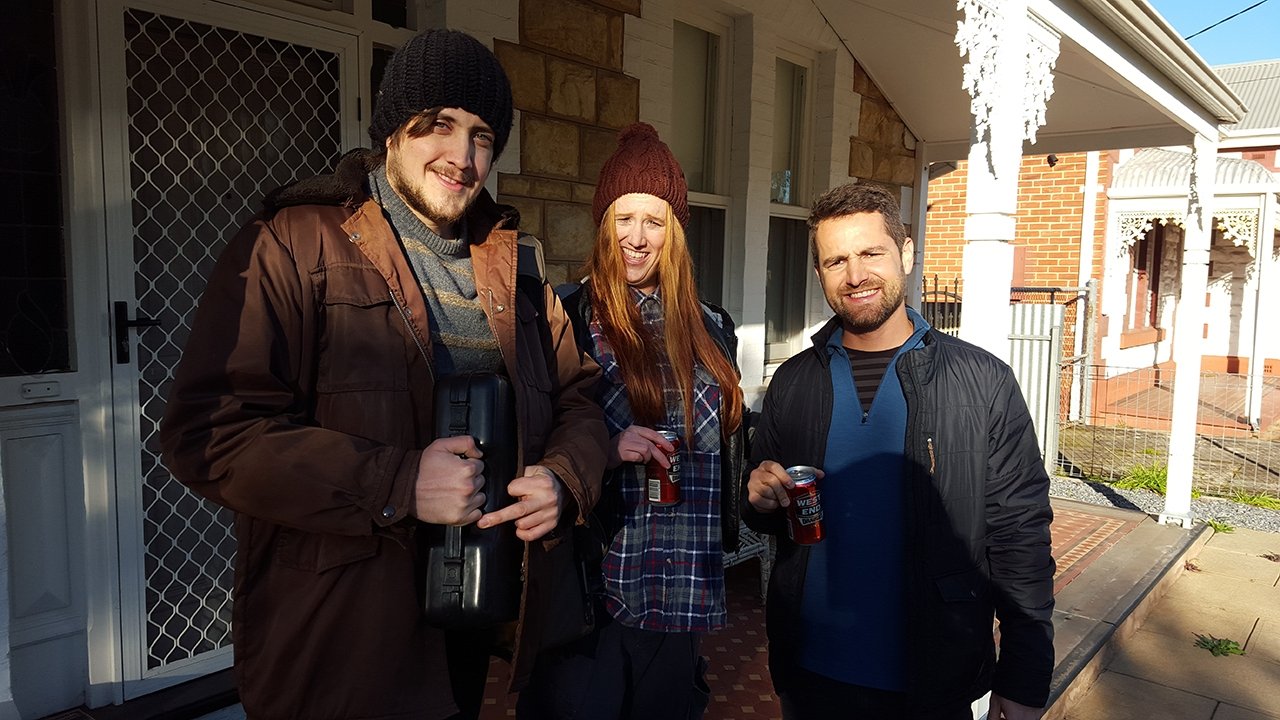 Një Përdredhje nga Lundini backdrop