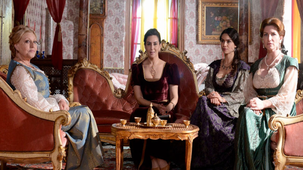 تاج الحاضرة backdrop