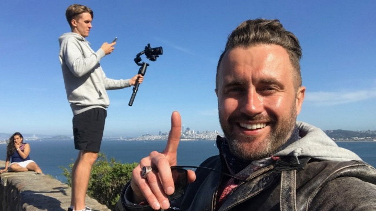 Amerika e Egër backdrop