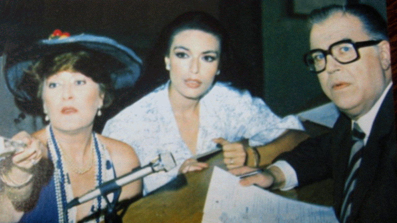 Bëni betimin ju lutem backdrop