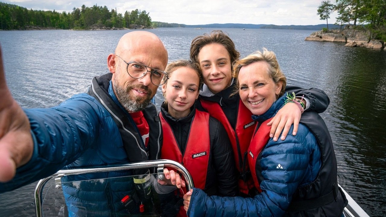 Kampimi Coppens backdrop