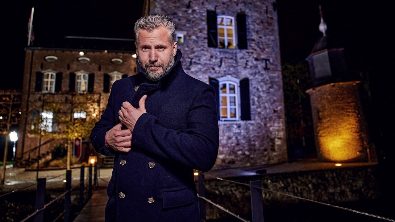 Tradhtarët backdrop