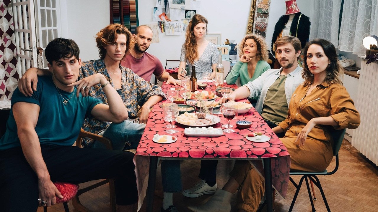 Nëntë Vajza backdrop