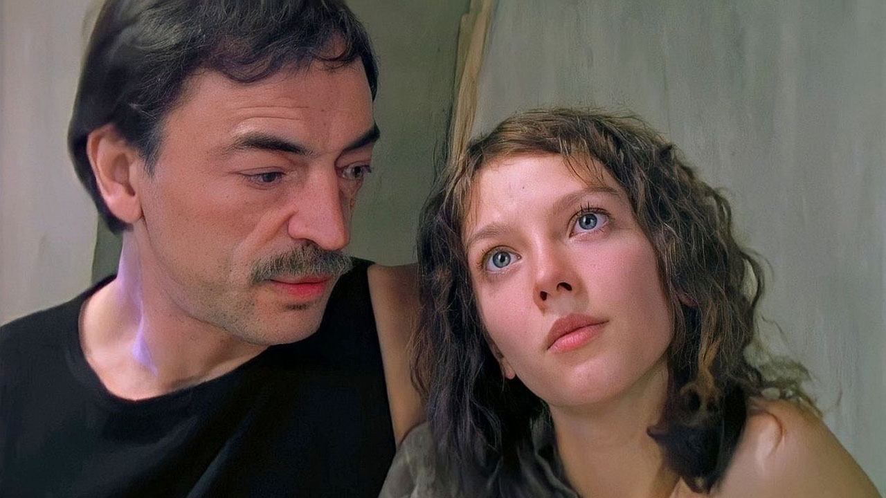 Dhoma e Pritjes backdrop