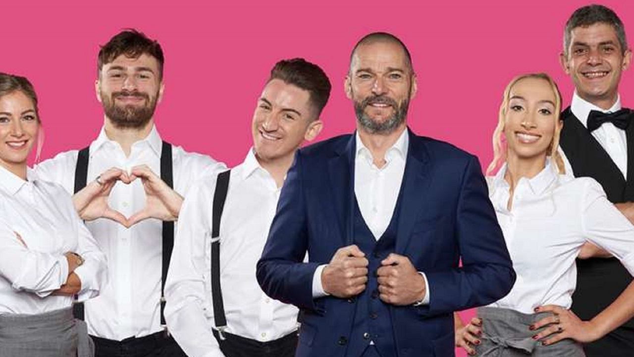 Takimet e Para të Adoleshentëve backdrop