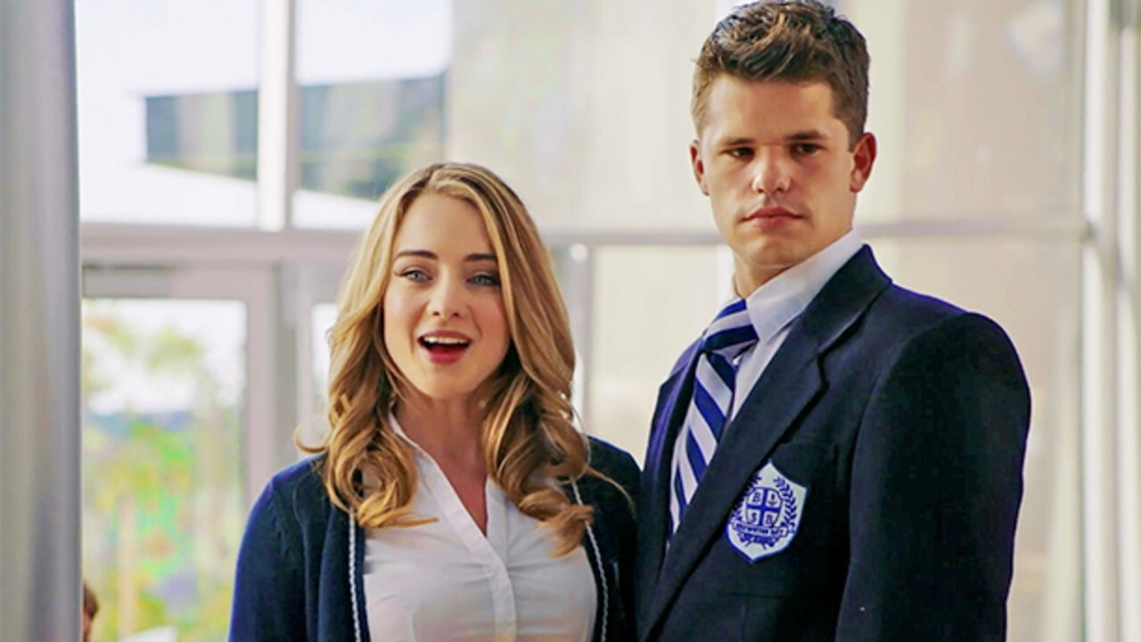 Të Rinj të Pasur dhe të Papastër backdrop