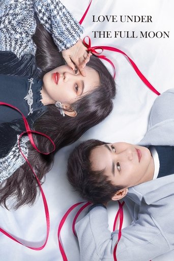 Dashuri Nën Hënën e Plotë