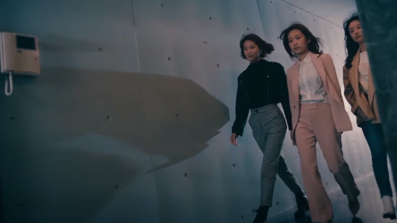 Hë, Të Lutem Kujdesu për Të backdrop