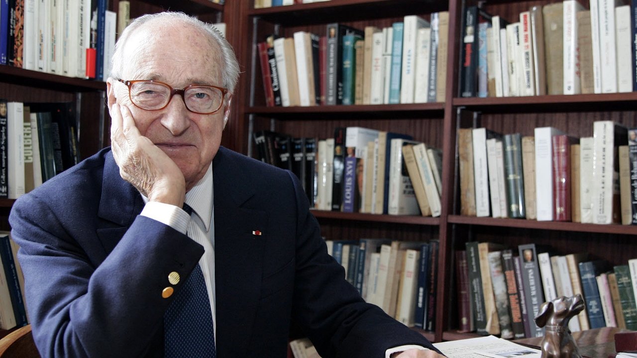 Historia në Pyetje backdrop