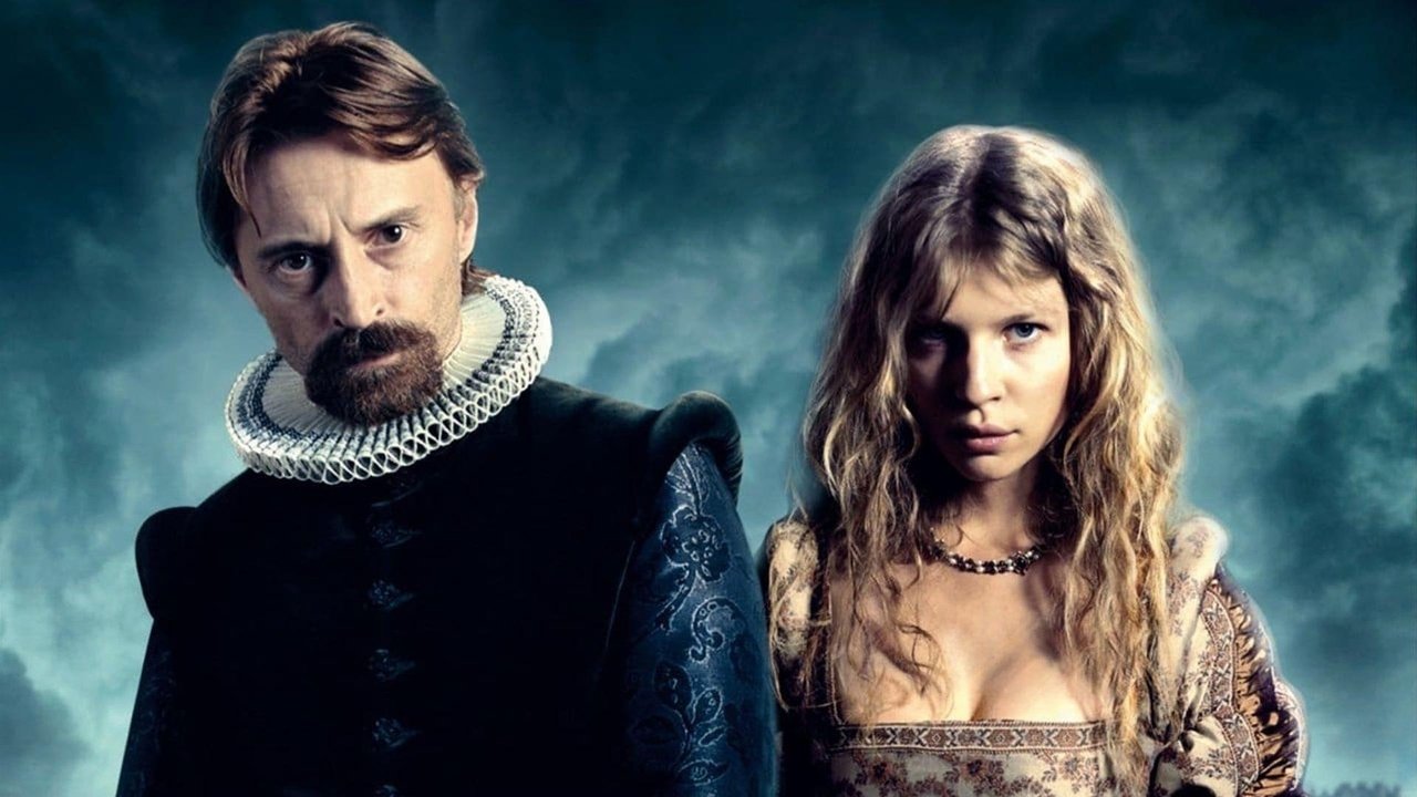 Gypi i Plumbit, Tradhti dhe Komploti backdrop