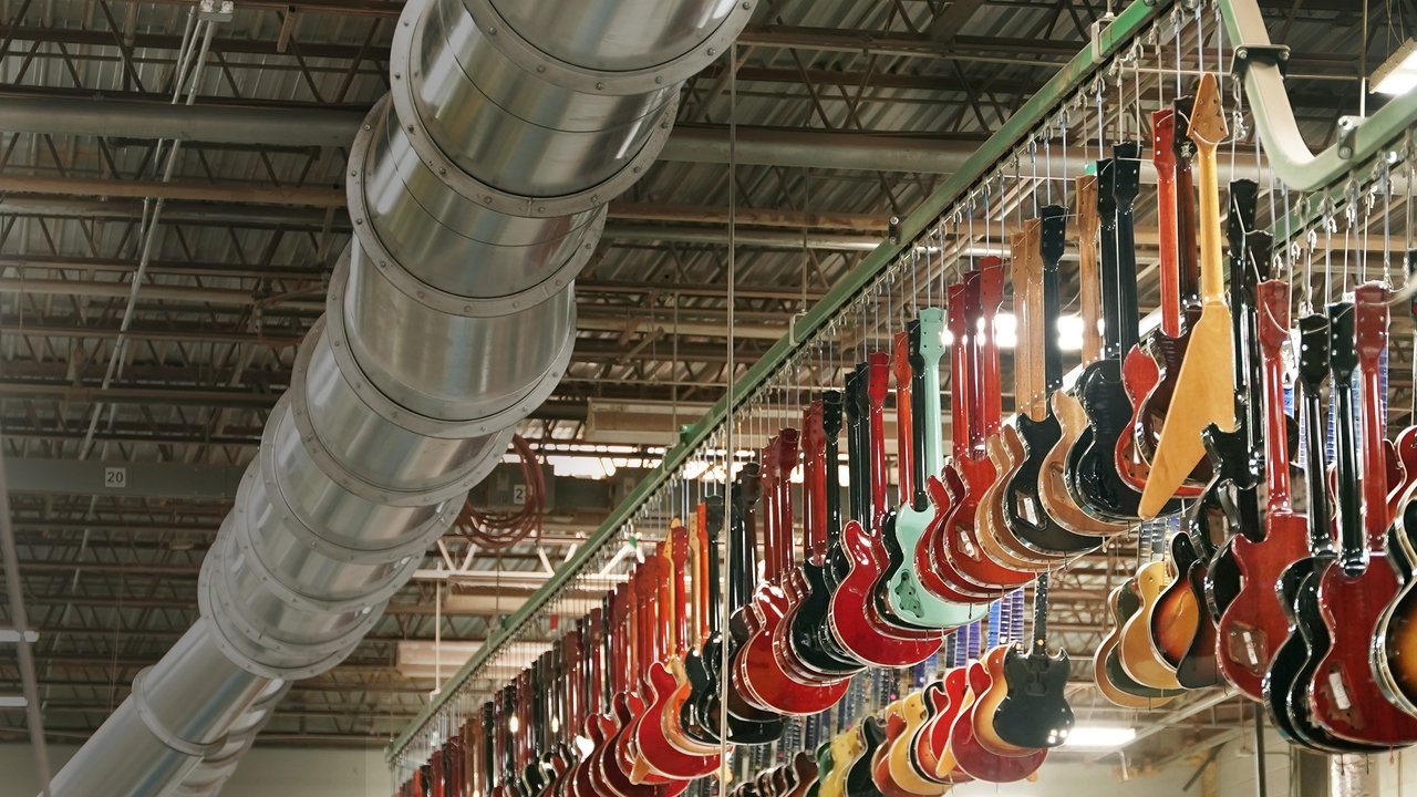 Historia të Jashtëzakonshme Pas Gjërave të Përditshme backdrop