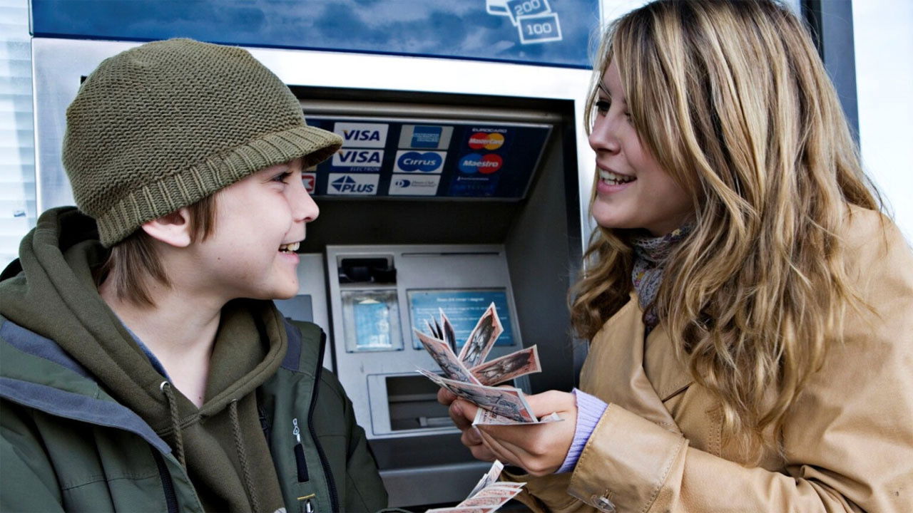 Mikkel dhe karta e artë backdrop