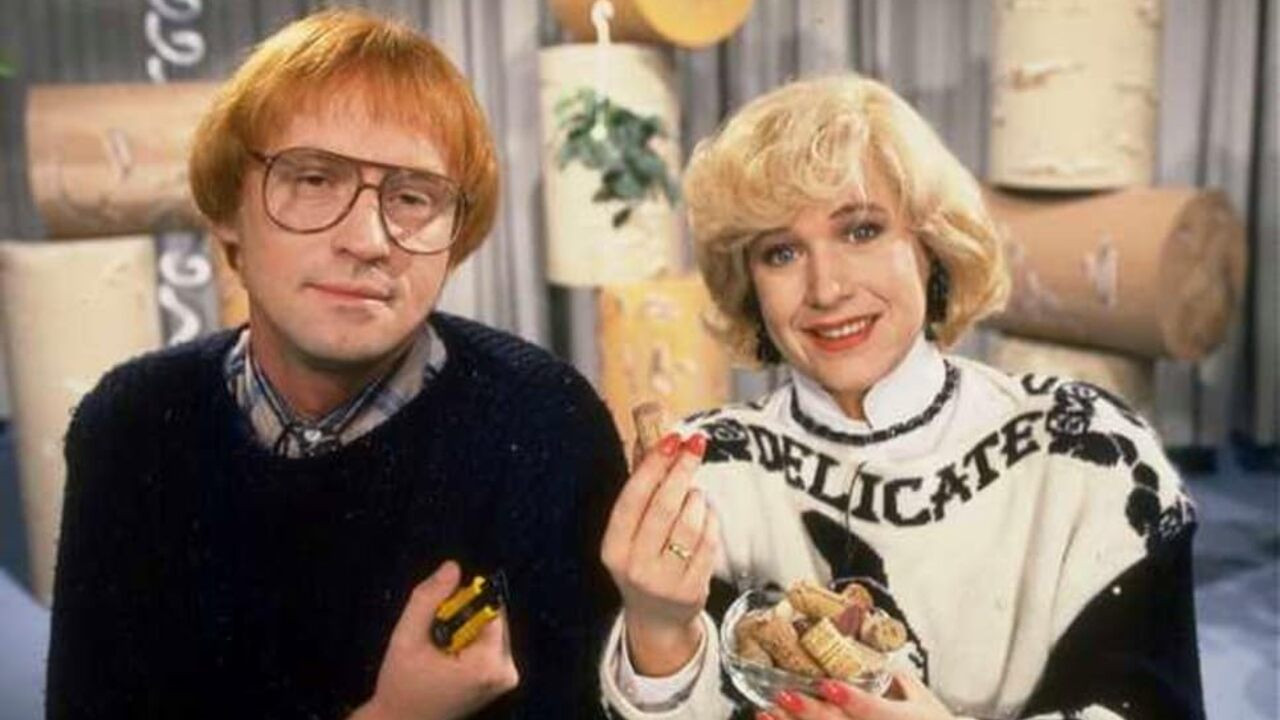 Kreativ me Korkun backdrop