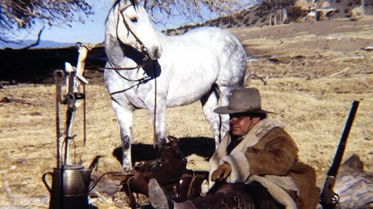 Njeriu Lazarus backdrop