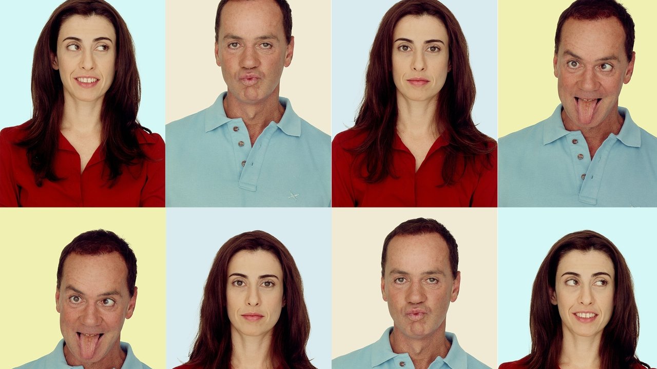 Os Normais translates to "Normat" in Albanian backdrop