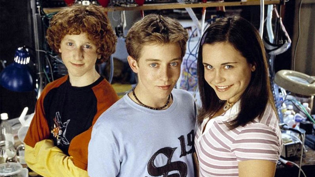 Shkenca e Keqe backdrop