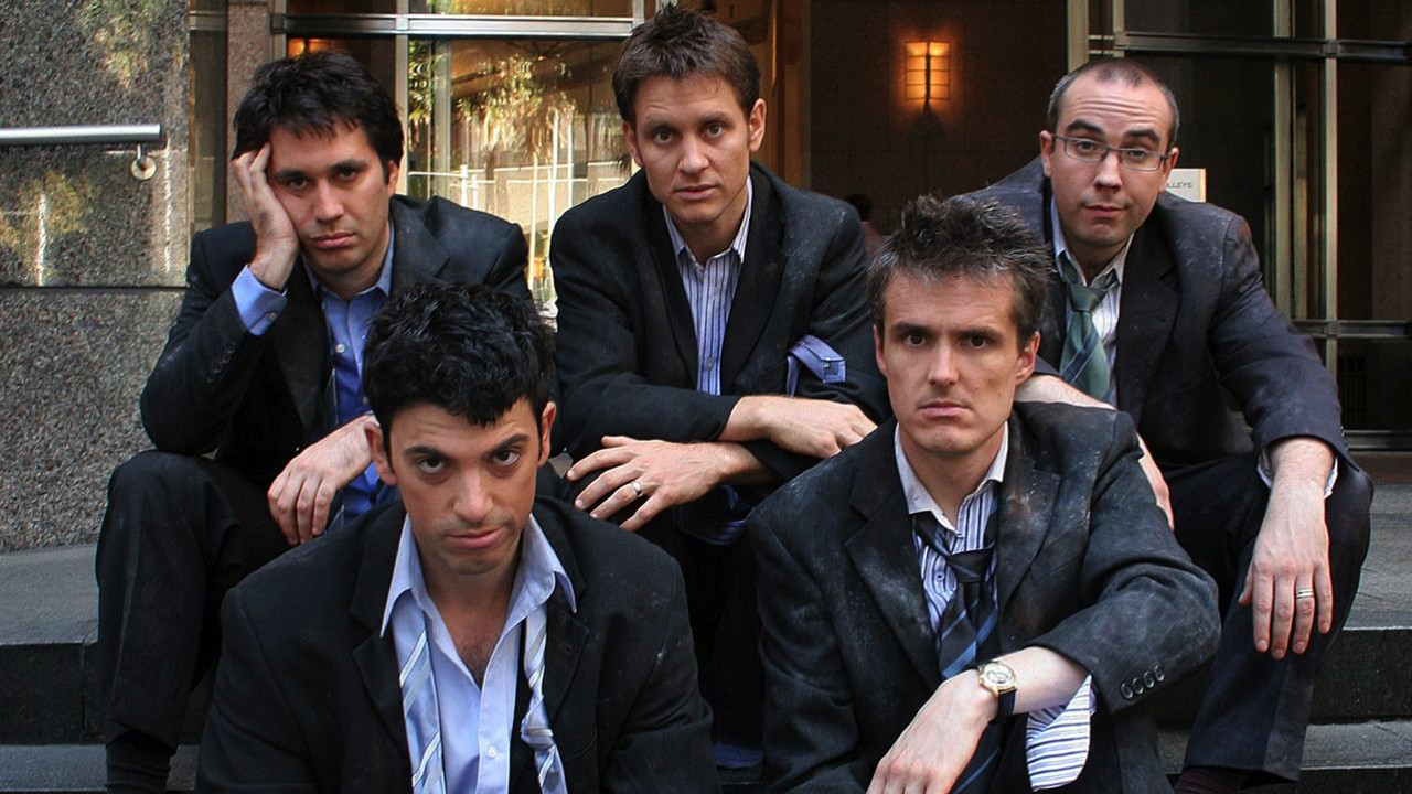 Lufta e Ndjekësit mbi Çdo Gjë backdrop