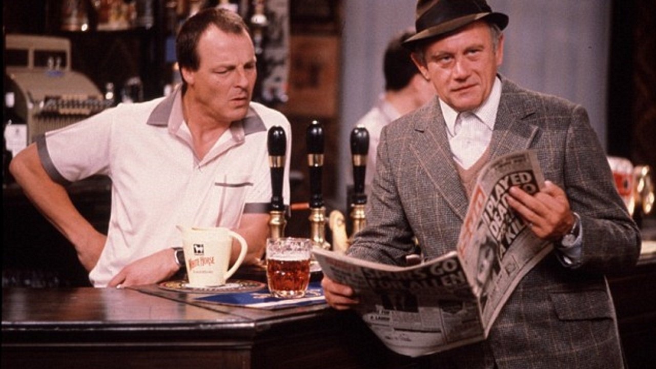 Lart Elefanti dhe Rreth Kështjellës backdrop