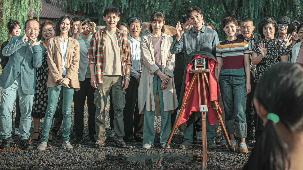 Majtas Djathtas backdrop