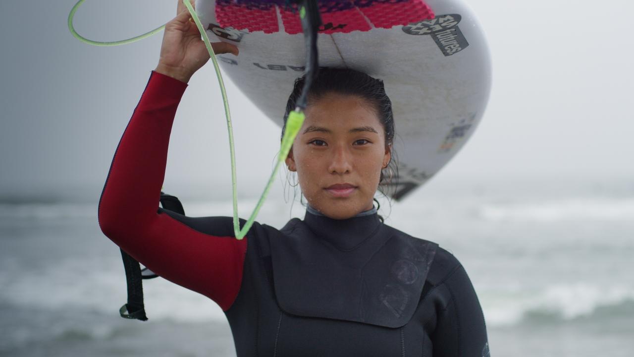 Ndjekja e Valëve backdrop