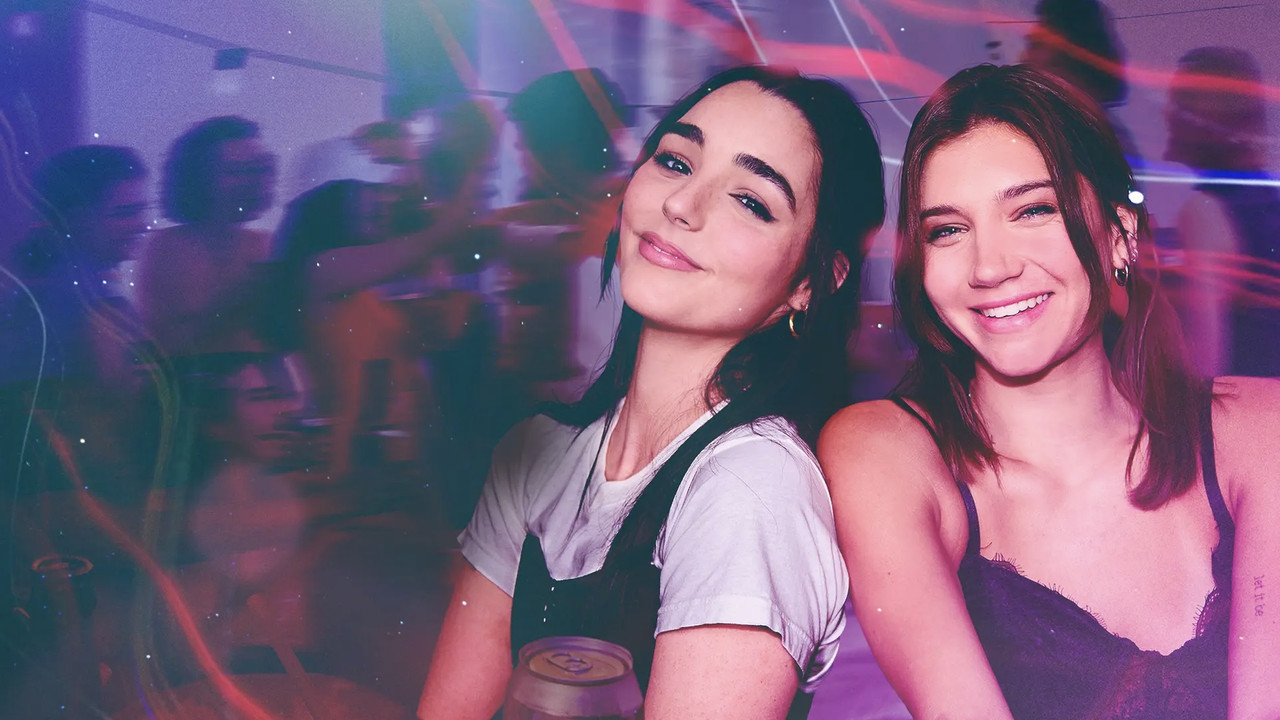 Vajzat e Pulës Vjetët e Kolegjit backdrop