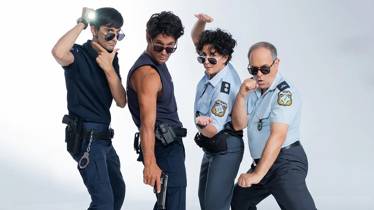 Jashtë Shërbimit backdrop