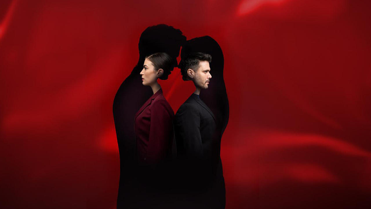 Pagidevmenoi backdrop