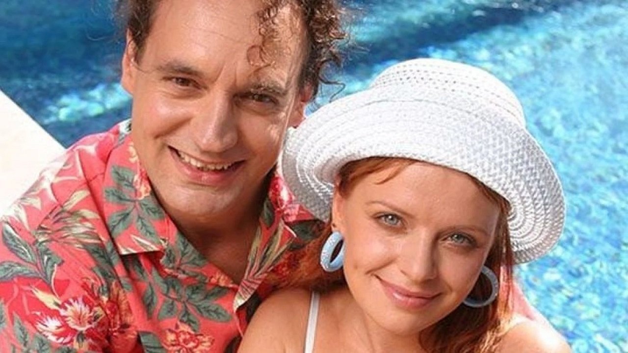 Lesja + Roma backdrop