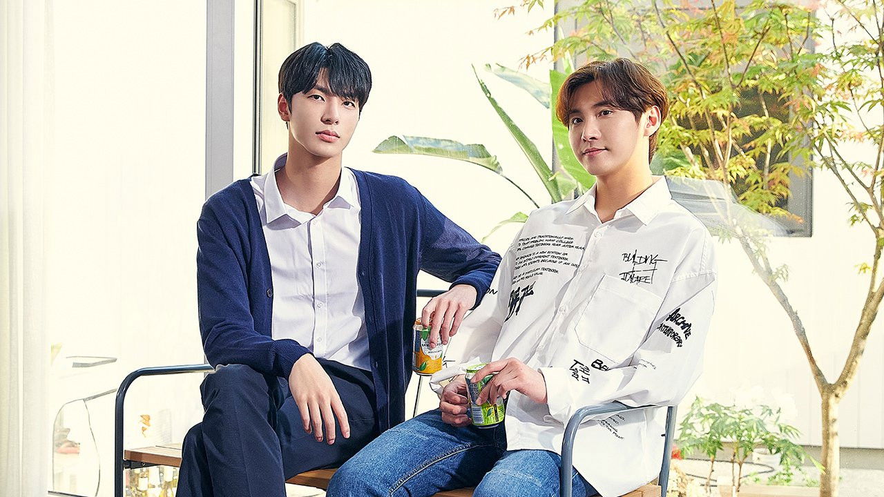 Oh! Ndihmësja Ime backdrop