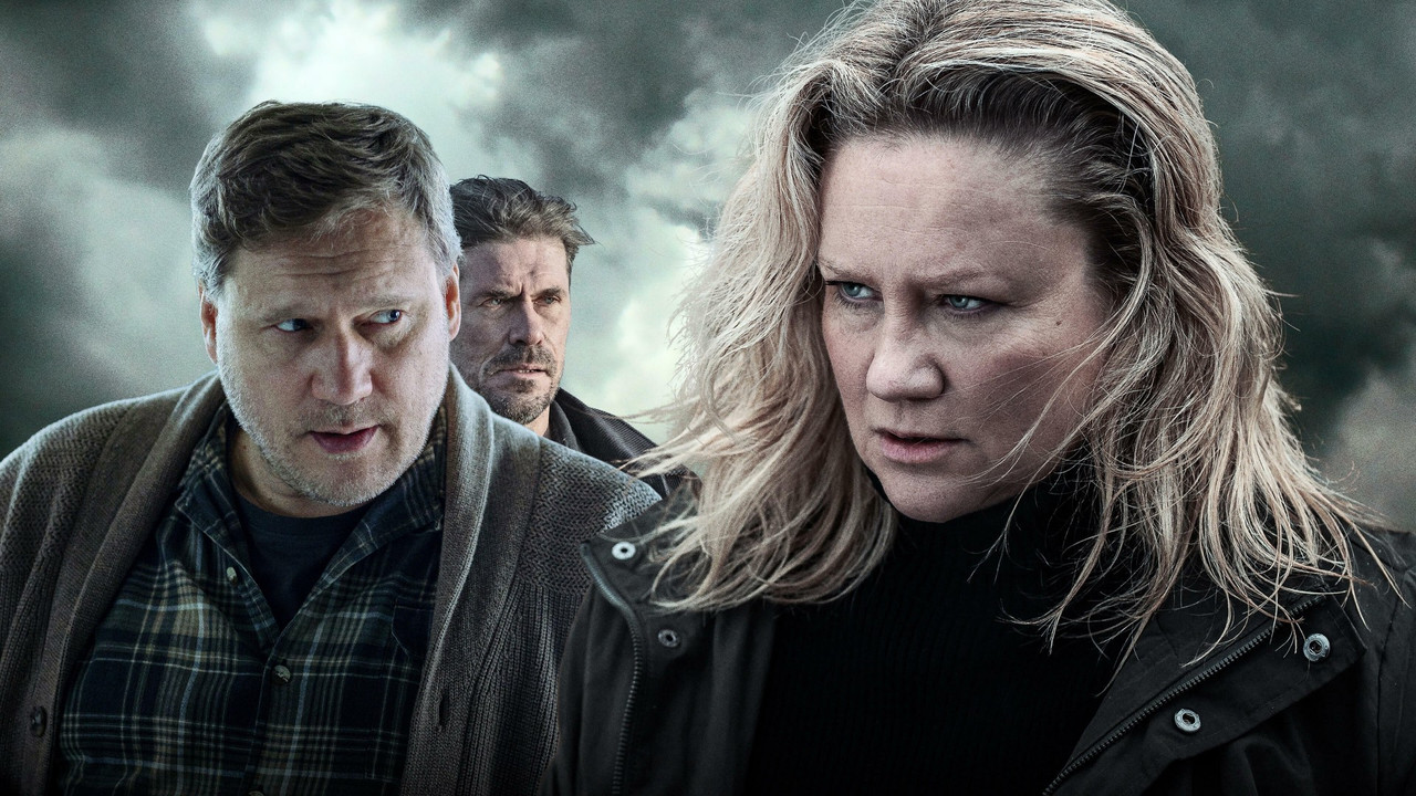 Një Familje e Mirë backdrop