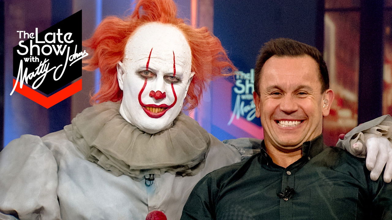 Shfaqja e Vonë me Matty Johns backdrop