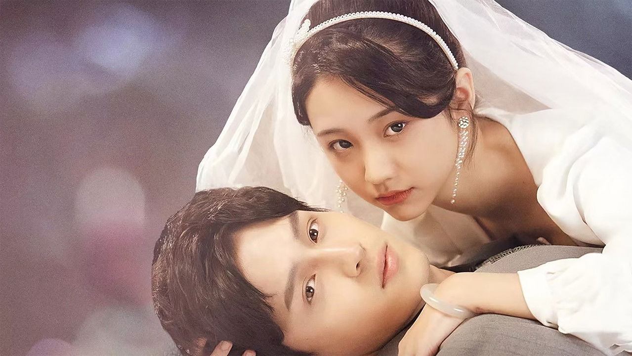 Ti je mesi i verës sime të paqëndrueshëm backdrop