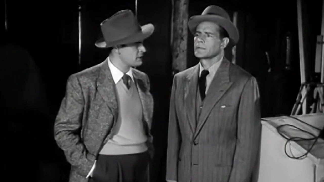 Kraig Kenedi, Kriminolog backdrop