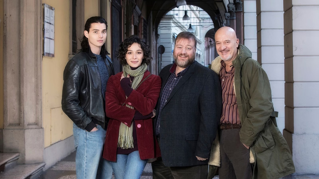 Të jetosh nuk është një lojë fëmijësh backdrop