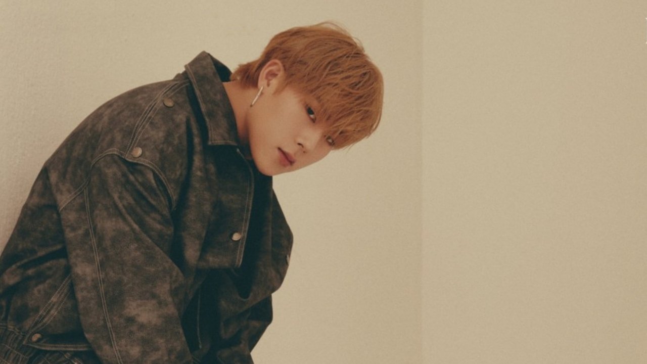 NDIZ DËRGJEN backdrop