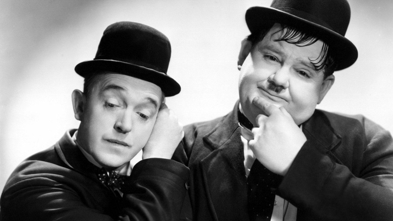 Diku dhe Duf backdrop