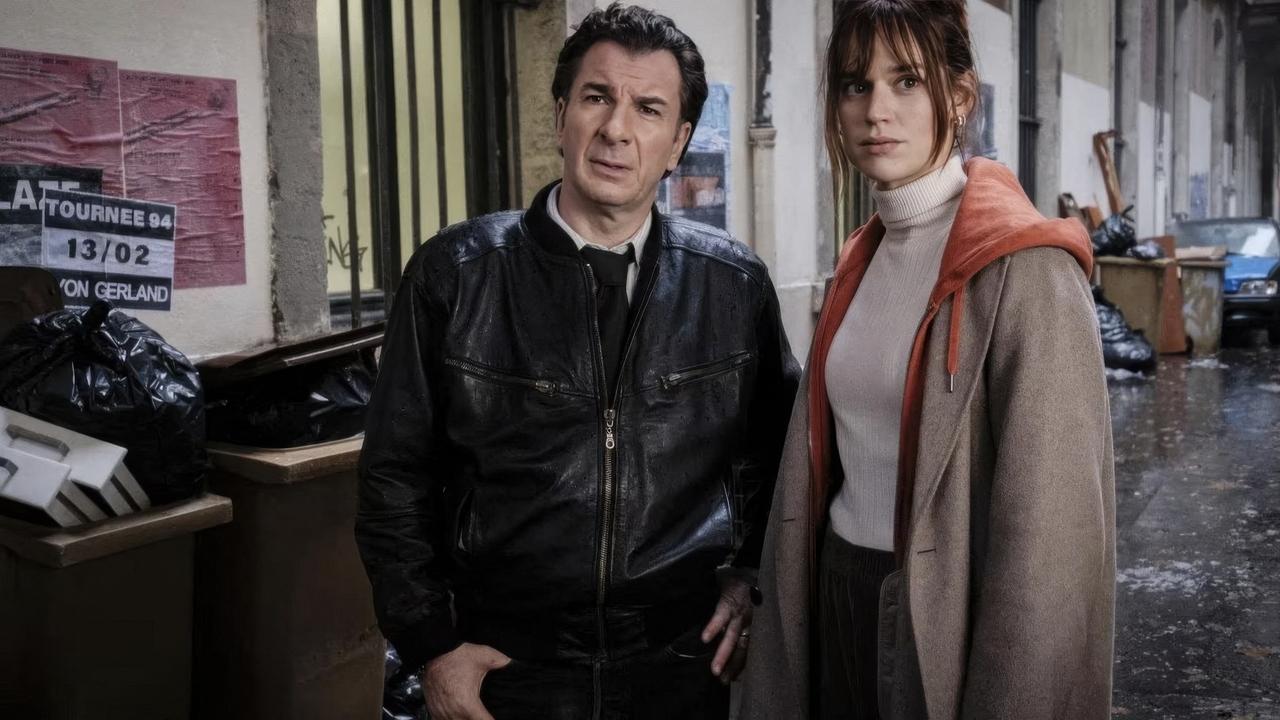 Kthim në të kaluarën backdrop