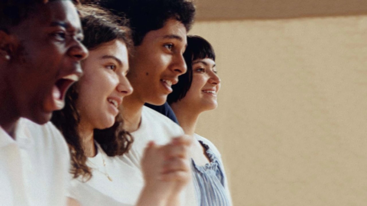 Ata që skuqen backdrop