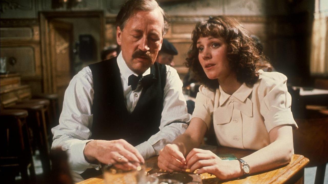 Armatë e FSHEHTË backdrop