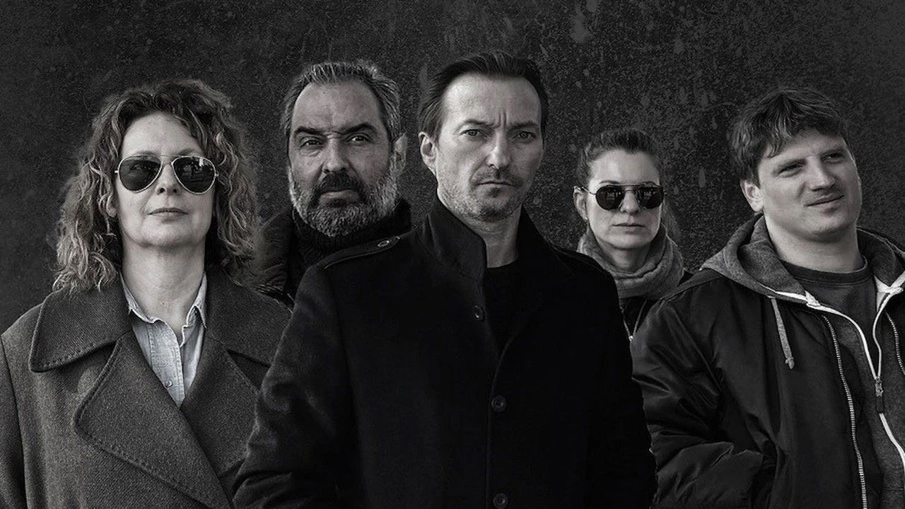 Rruga e Bardhë backdrop